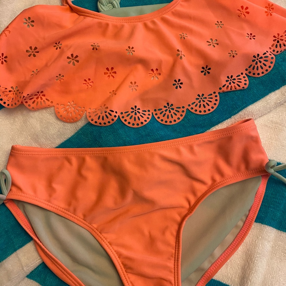 The cutest coral bikini you will ever see NWOT